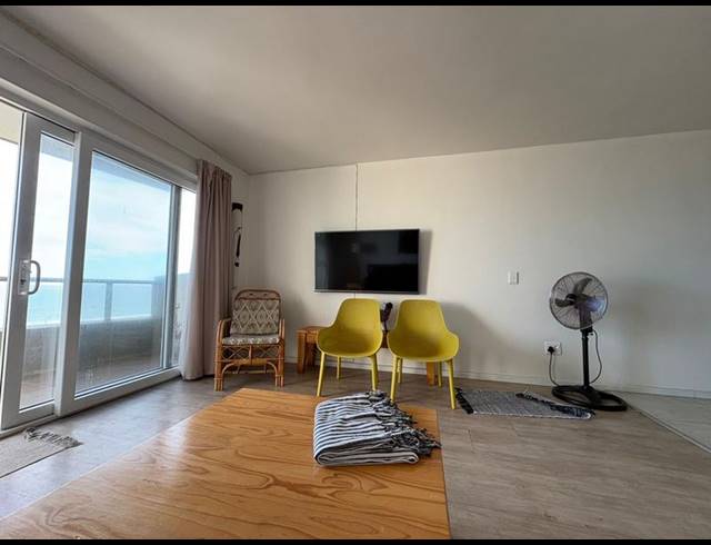 1 BEDROOM PROPERTY TO RENT IN BLOUBERG BEACHFRONT